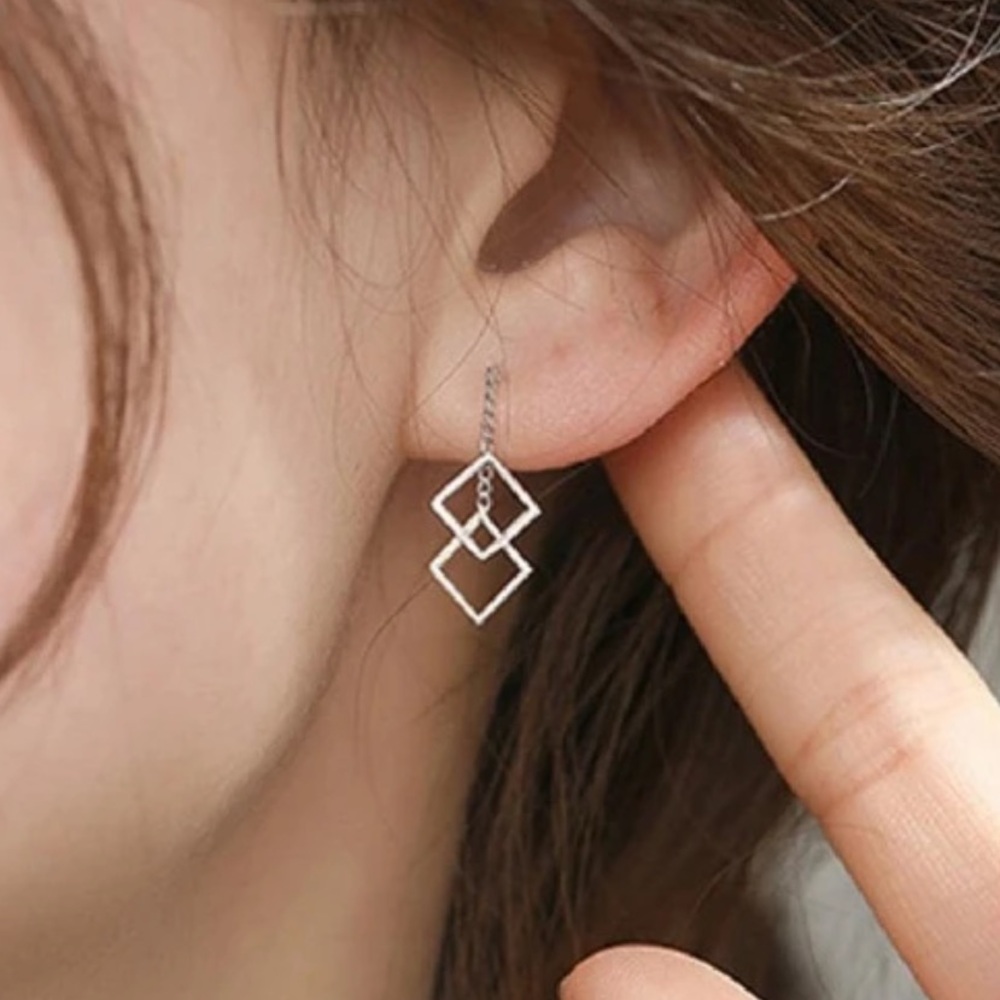 Elegant Silver Geometric Dangle Earrings